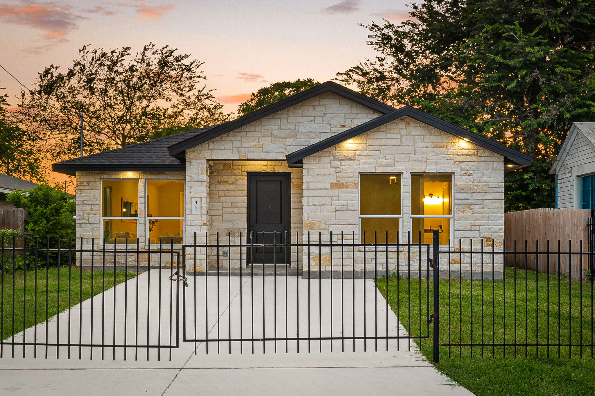 411 Moselle, San Antonio, TX 78237