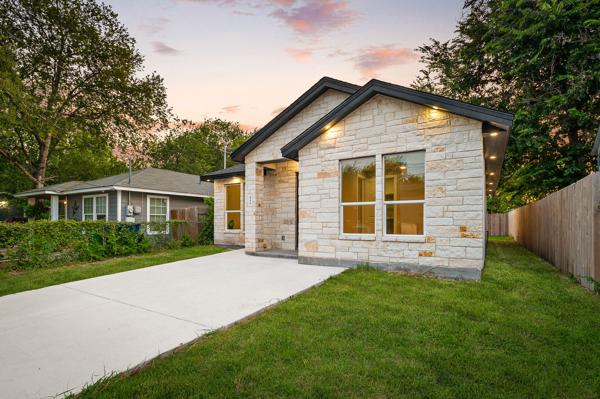 411 Moselle, San Antonio, TX 78237