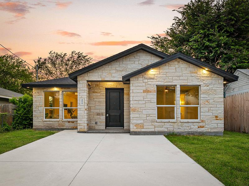 411 Moselle, San Antonio, TX 78237